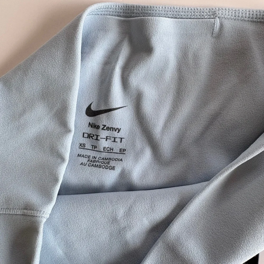 Nike Women's XS Zenvy Leggings Light Blue High Rise 7/8 Length Dri-Fit NEW‎